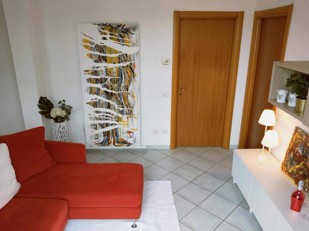 La Casa Del Cuore - Luxury Apartment Olgiate Comasco エクステリア 写真