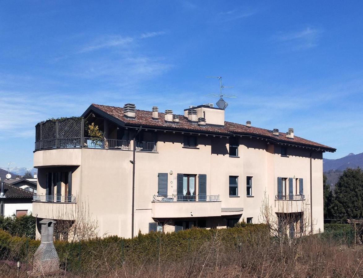La Casa Del Cuore - Luxury Apartment Olgiate Comasco エクステリア 写真